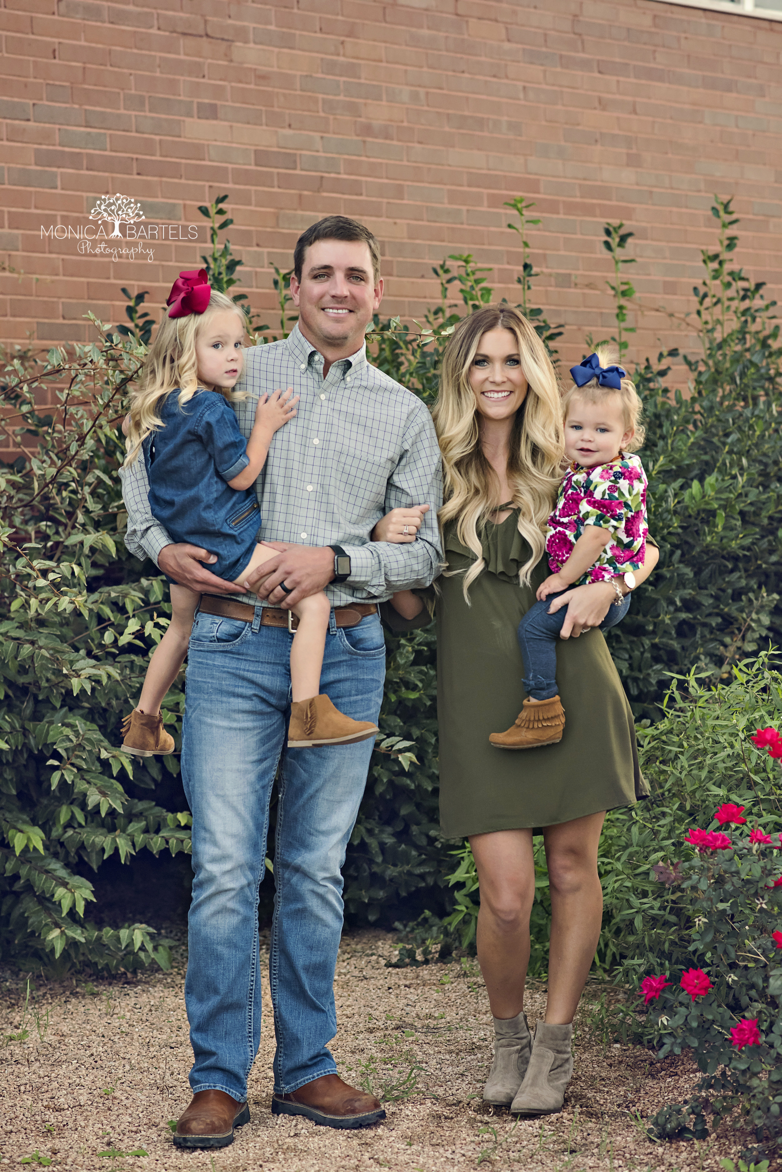 how to dress for family photos monica-bartels-photography-0-20