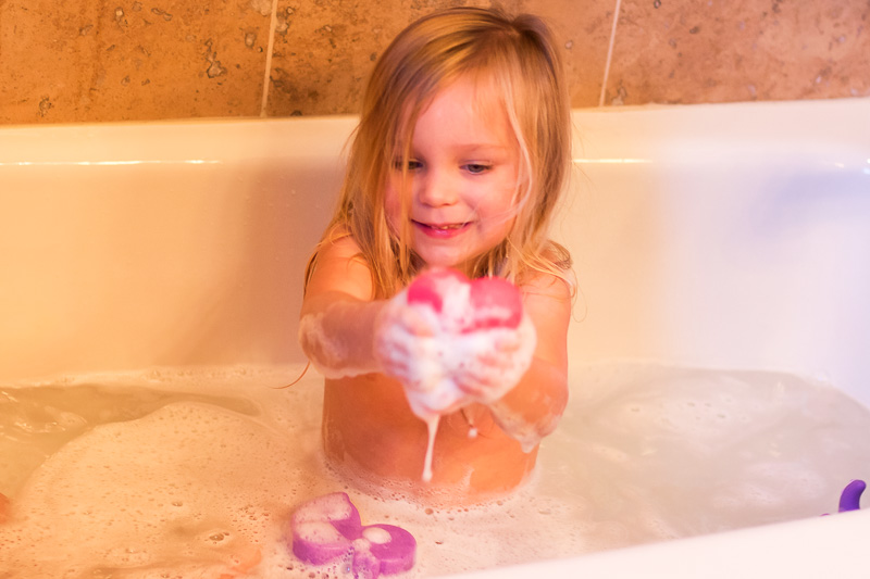 Bathtime Fun: a few ways to make bathing enjoyable – Life As A Mom Of 3