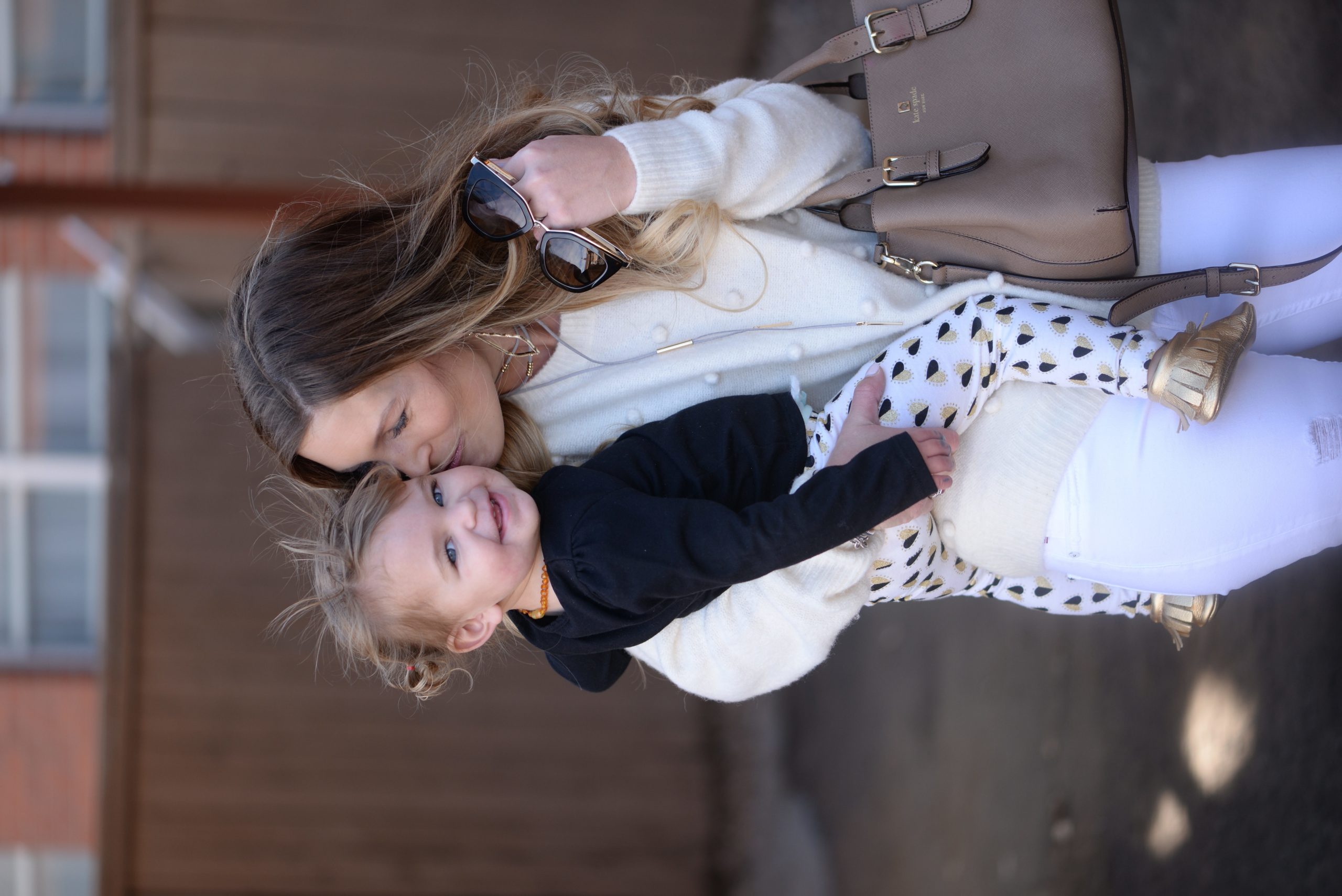 Moms need to gives themselves a break and give themselves some grace! You're all doing a rockstar job, so click to find out what my small victories in motherhood are!
