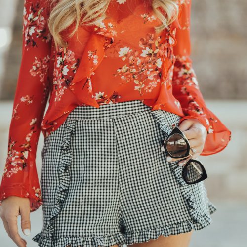 How to Pattern Mix Like a Pro! Mix patterns and colors in confidence in 3 easy steps!