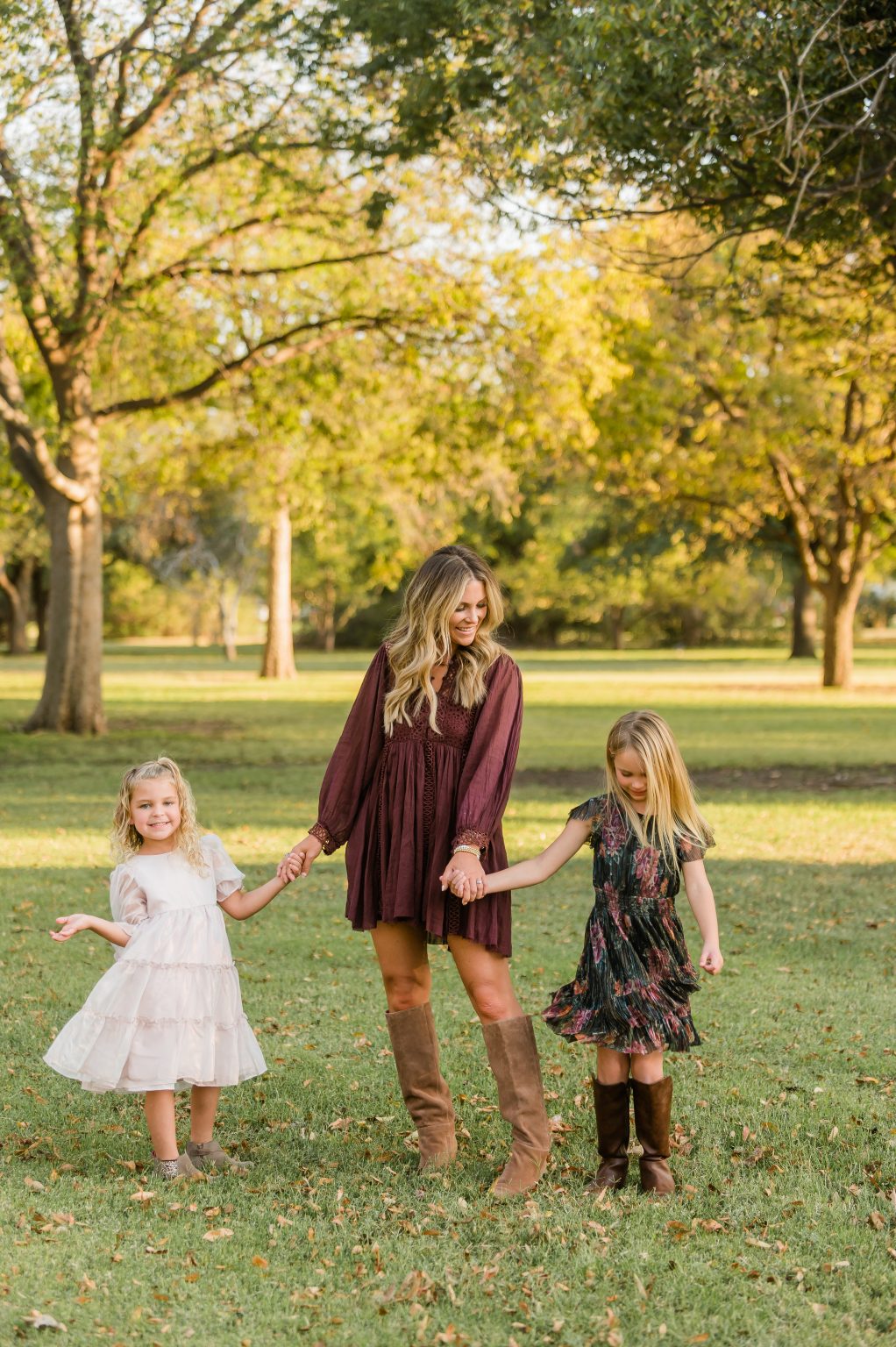 Family Photo Outfit Ideas Ashlee Nichols