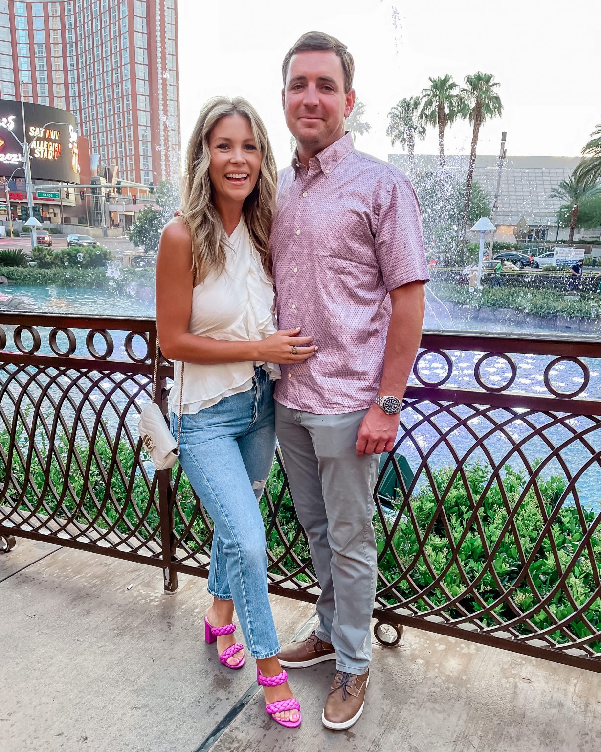 Las Vegas Travel Guide - Ashlee Nichols